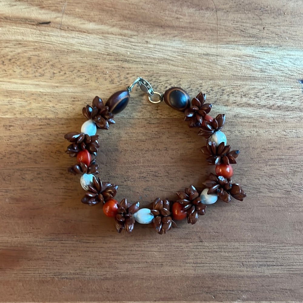 Island bracelet